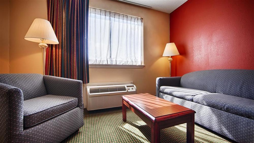 American Inn & Suites West Memphis Room photo